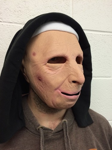 The town nun mask latex - nun,