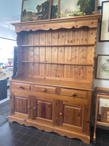 Large rustic pine dresser - large,