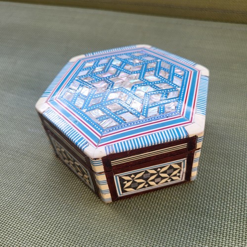 Vintage lacquered wooden - vintage,