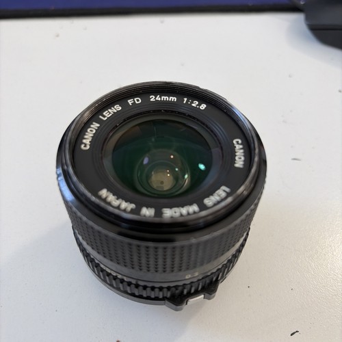Canon 24mm wide angle - 24mm,