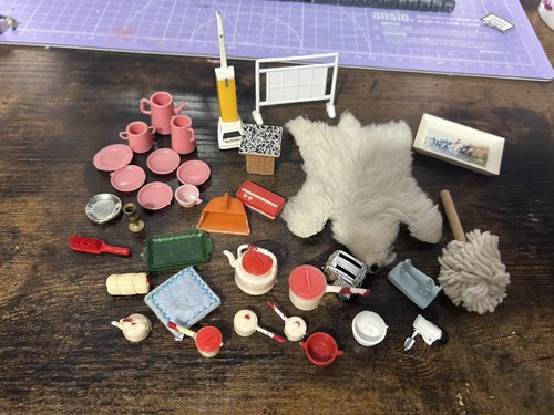 Vintage dolls house - dolls,