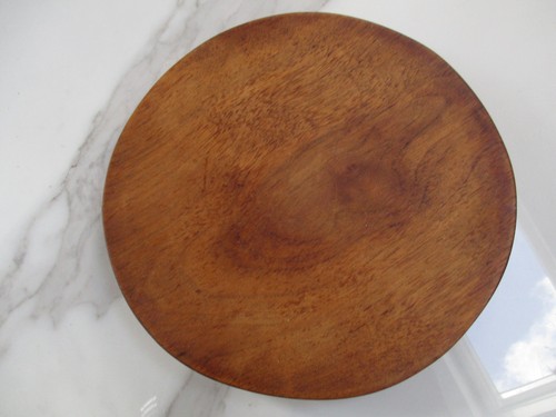Round hard wood display plinth - round,