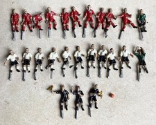 LANGLEY MODELS - OO, F172 - FOOTBALL MATCH FIGURES (25 players/Officials + Ball)