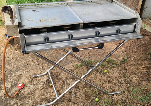 Commercial out door gas - door,