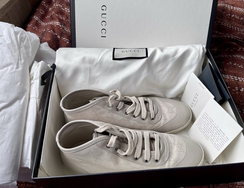 Gucci canvas low top - gucci,