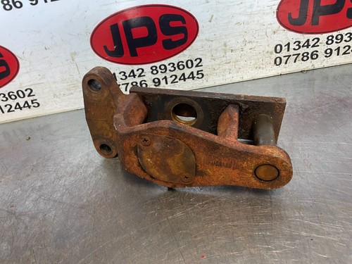 Steering pivot ram - ram, x