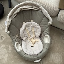 Graco Sweet Peace Electric Swing / Soother with Sounds and Music - Used