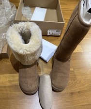 Ugg Chestnut Classic Tall Boots UK Size 7.5   US9 EU 40 With box & packaging