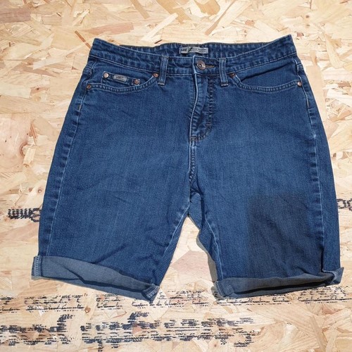 Vintage levi denim shorts - levi’s,