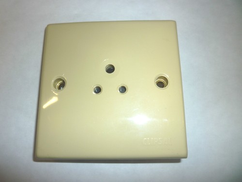 Clipsal 250v pin socket - clipsal,