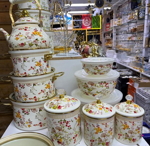 Floral enamel cookware