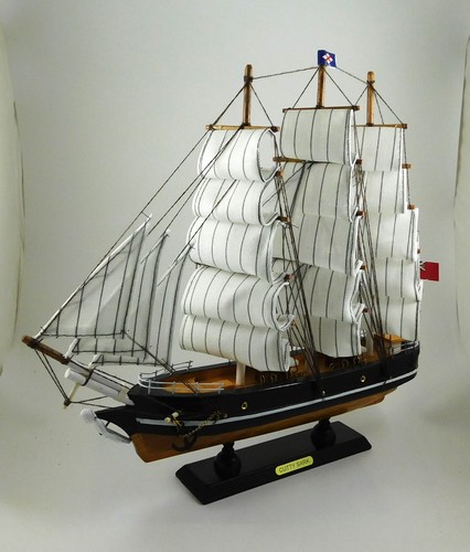 Model cutty sark sailing ship - cutty,