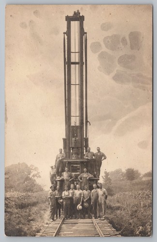 Large drilling rig work - large,