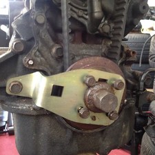 Camshaft locking tool, Mazda