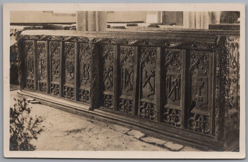 Mullion cornwall carved oak - -,
