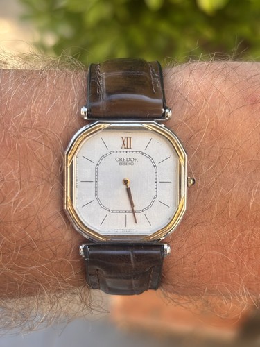 14k solid gold bezel - gold, 1981
