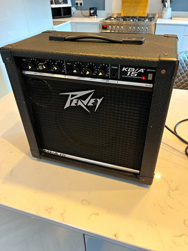Peavey 15w solid state - solid,