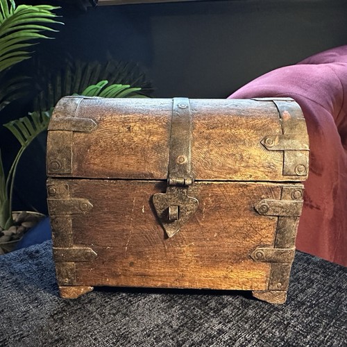 Vintage 1960s wooden treasure - vintage,