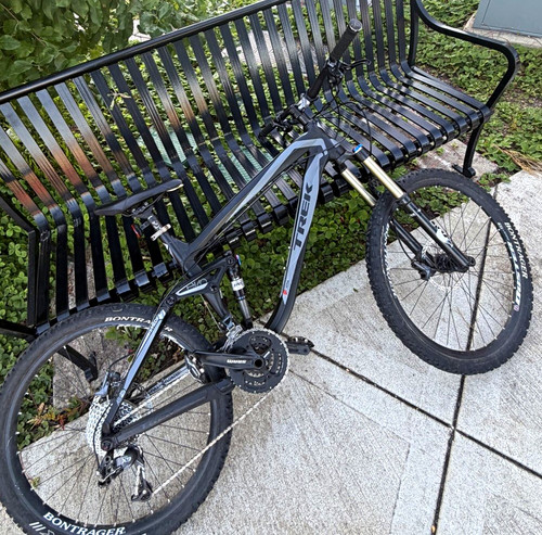 Trek slash mountain - mountain, bike
