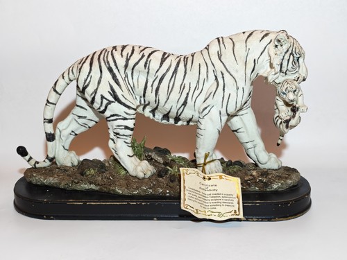 White tiger with - with, cub