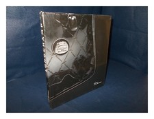 AUCOUTURIER, MARIE Longchamp / by Marie Aucouturier ; photographs by Philippe Ga