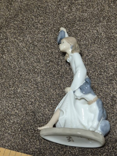 874 nao lladro - nao, (who's