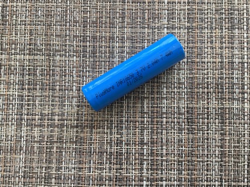 Rechargeable flat top 7v - top, 3.7v