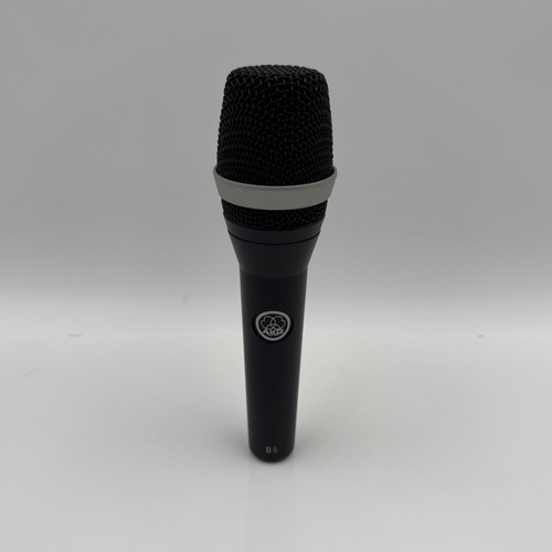 Akg dynamic xlr microphone - d5,