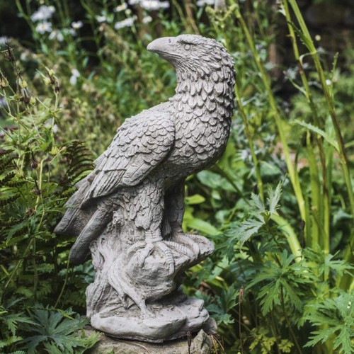 Majestic eagle garden statue - eagle,