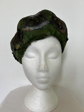 Vintage 1950s feather pillbox hat retro green statement retro tilt pin up #VA