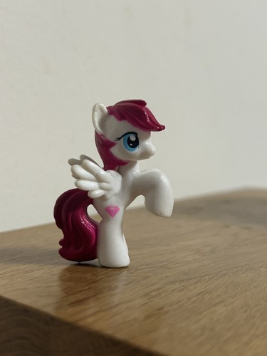 Little pony mini figure - pony,