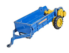 Britains Model 9540 Farm Toy Manure Spreader Blue Yellow Diecast Model Unboxed