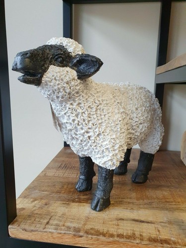 Standing sheep figure lamb - standing,