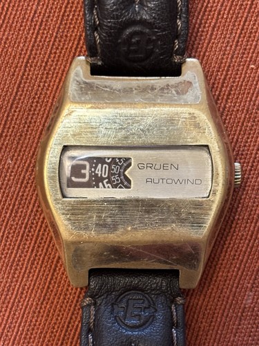 Gruen automatic jump hour - automatic,