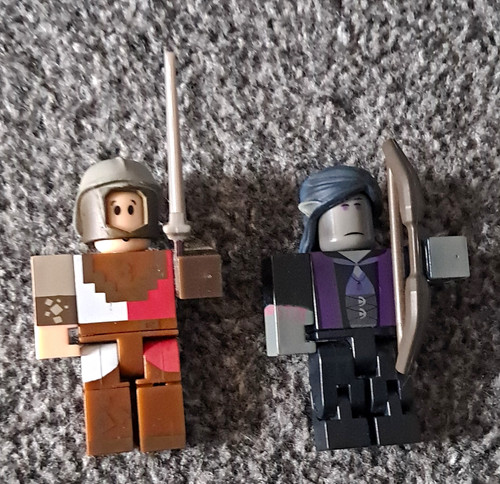 Roblox jazwares minifigures - roblox,