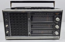 Grundig Satellit 2100 Radio -