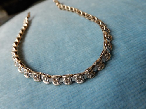 Gold 375 00 ct - 9,