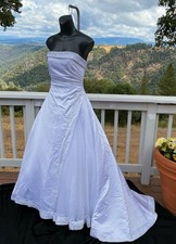 Corset Back  Haute Couture by Maggie Sottero Size 12 Wedding Dress Lace-Up White