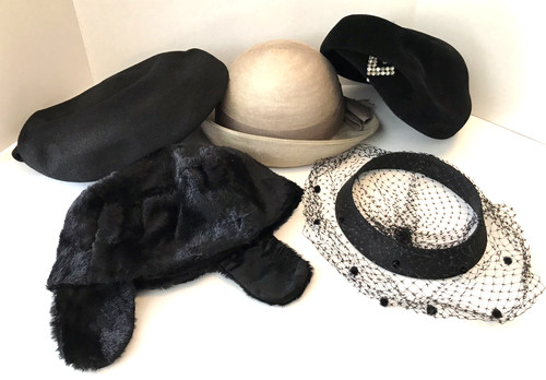 Lot vintage ladies hats - of,