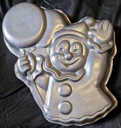 Wilton novelty clown shaped - wilton,