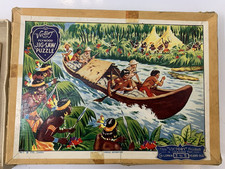 VINTAGE 1940'S VICTORY WOODEN