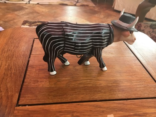 Cow parade figurine cowpone - cow,