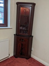 Mahogany Corner Display