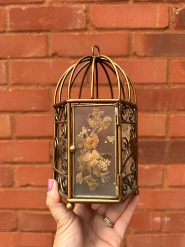Vintage inspired pressed - pressed, dried