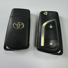 GENUINE TOYOTA 2 BUTTON REMOTE