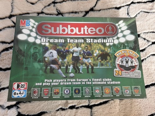 Subbuteo dream team stadium - team,