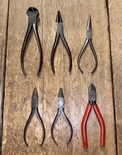 VINTAGE JEWELLERS WATCHMAKERS