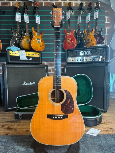 Martin dreadnought - hd-28,
