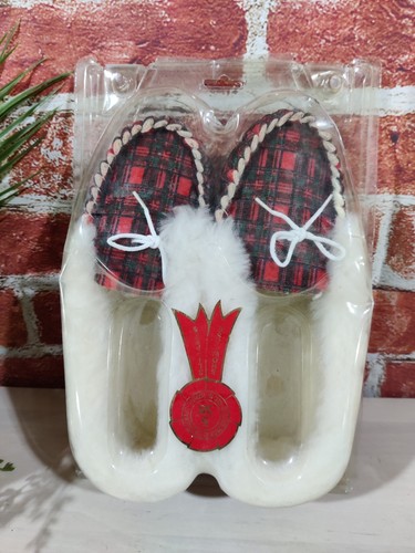 New vintage showcase slippers - showcase,
