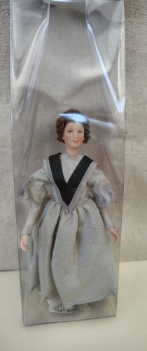 Dolls house miniature 12 - dolls,